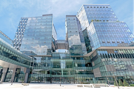 카카오 본사 외부 전경. 카카오 제공